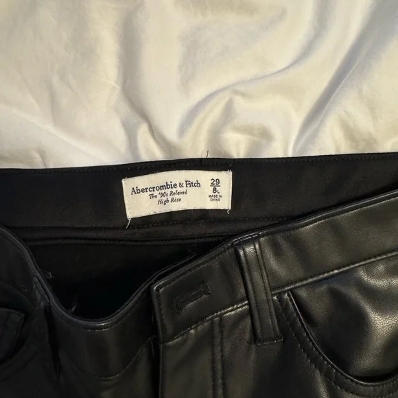 Abercrombie & Fitch vegan leather pants - Picture 3 of 3